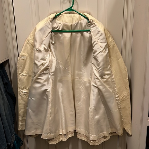 Vintage 70s 1970’s cream leather double breasted trench coat real fur collar - Picture 10 of 12
